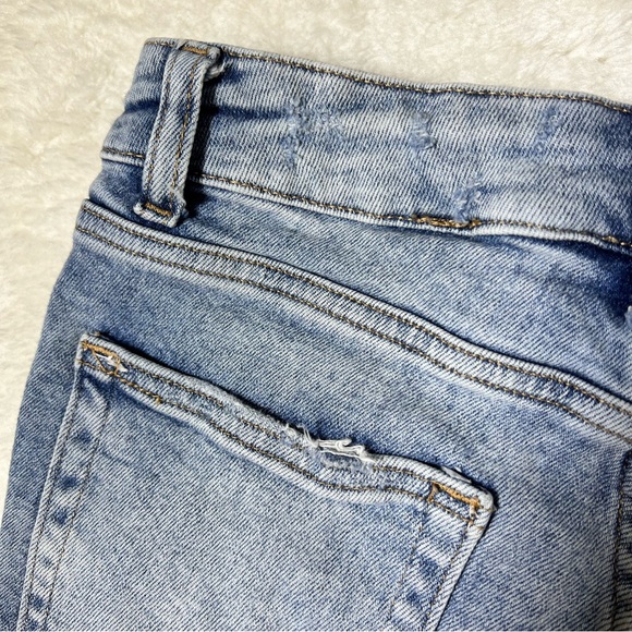 Divided Distressed High Rise Shorts Size 2 - Picture 6 of 9